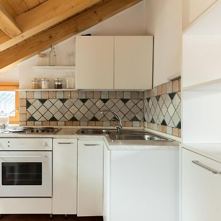 Milano Apartments Mortara Bagian luar foto