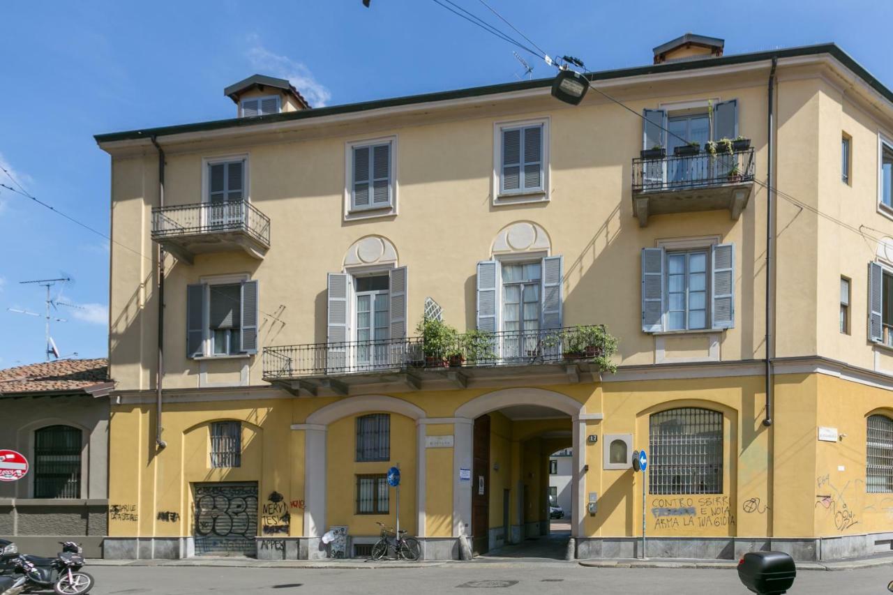 Milano Apartments Mortara Bagian luar foto