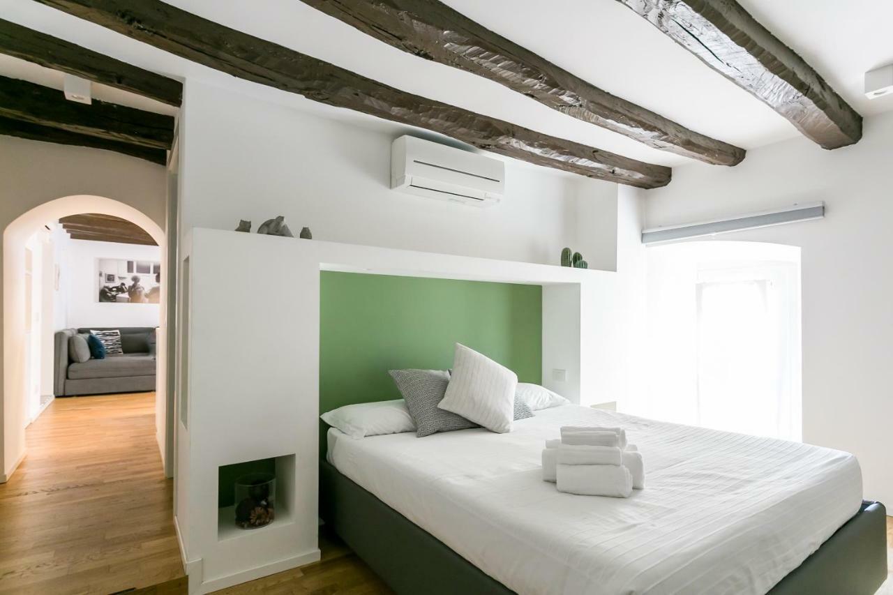 Milano Apartments Mortara Bagian luar foto